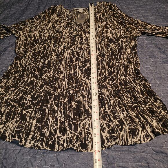 NEW Catherine's Size 3X Crinkle Stretch Blouse Black White Fairy Whimsigoth - Picture 7 of 7